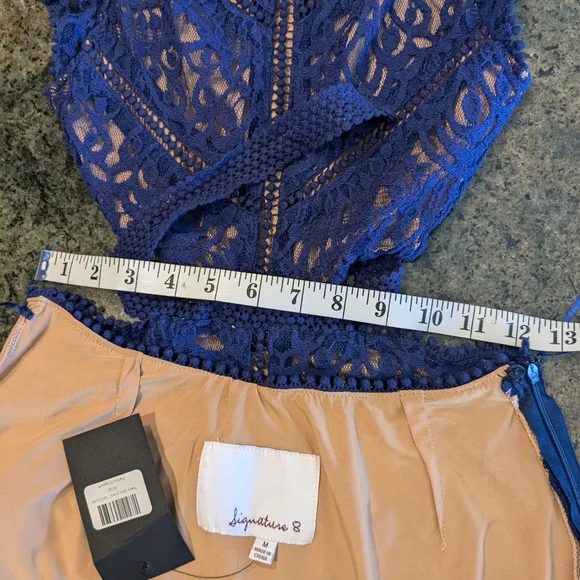 Signature 8 Mini dress size Medium - Picture 15 of 16